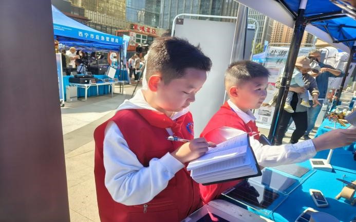 2e8e7b48f7d6404c8a49ab0f294af08c.jpg 2e8e7b48f7d6404c8a49ab0f294af08c.jpg