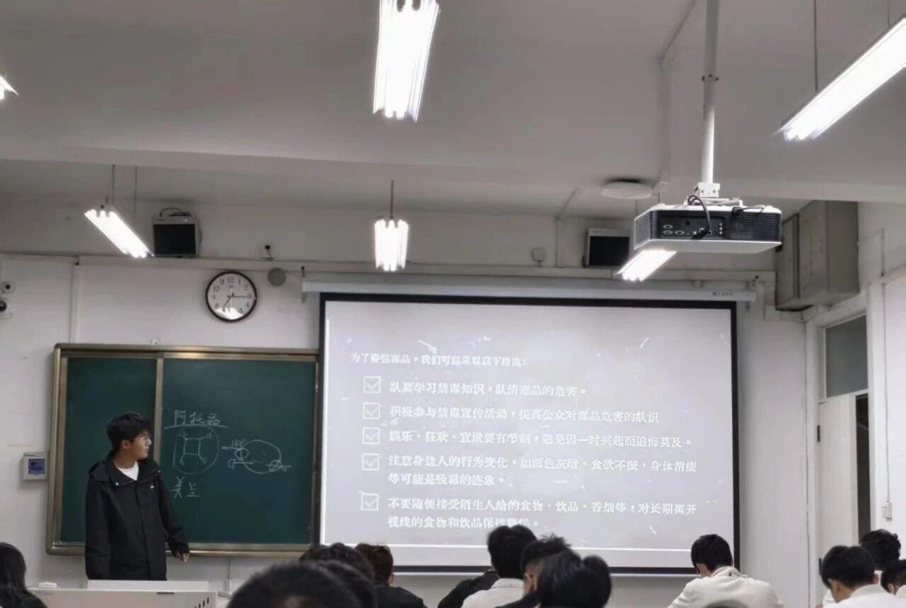 01670fb79a3a4fb6b84c9c80d39c4dfc.jpg 01670fb79a3a4fb6b84c9c80d39c4dfc.jpg