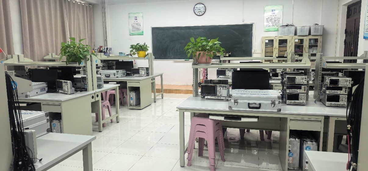 3edcef9f8fd74844bf7fe87dc726384c.jpg 3edcef9f8fd74844bf7fe87dc726384c.jpg